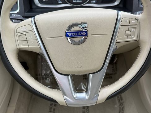 Used 2016 Volvo S60 T5 Premier image 18