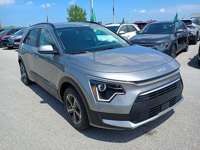 New 2025 Kia Niro EX