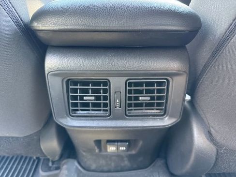 Used 2024 Toyota RAV4 SE w/ Convenience Package AWD/4WD image 21
