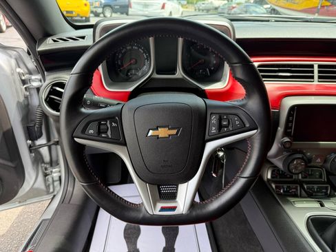 Used 2015 Chevrolet Camaro SS w/ Commemorative Special Edition RWD image 63
