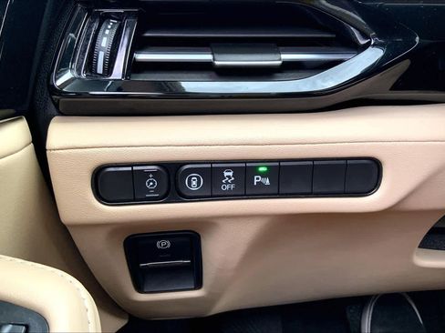 Used 2023 Acura MDX FWD w/ Technology Package image 32