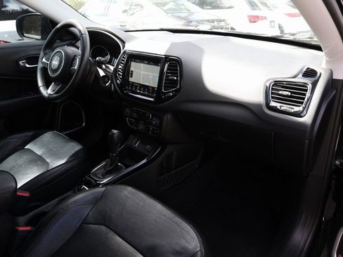 Used 2018 Jeep Compass Limited w/ Navigation Group image 21