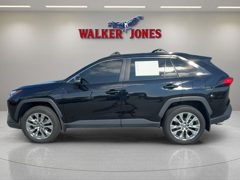 Used 2024 Toyota RAV4 XLE Premium image 6