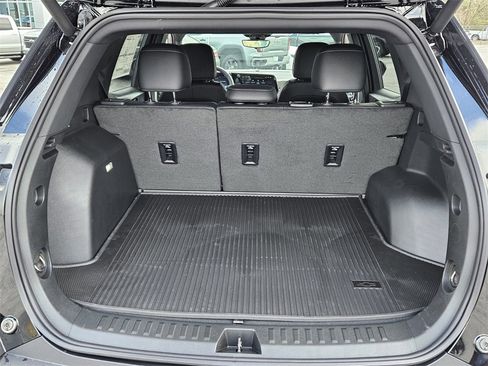 New 2026 Chevrolet Equinox LT w/ Convenience Package II image 11