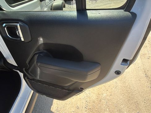 Used 2025 Jeep Wrangler Unlimited Rubicon 4xe w/ Convenience Group image 20