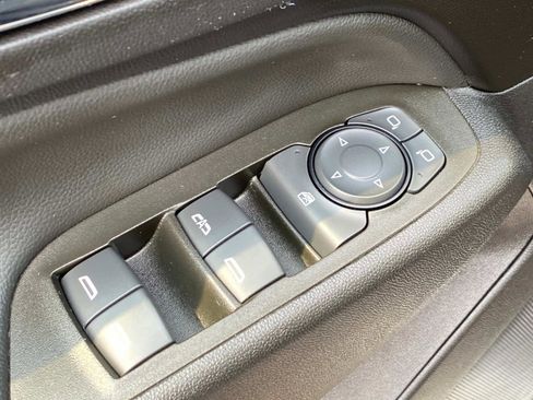 Used 2023 Chevrolet Equinox LT w/ LPO, Floor Liner Package image 28