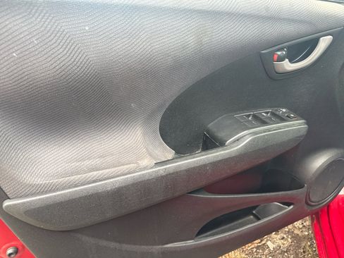 Used 2013 Honda Fit image 8