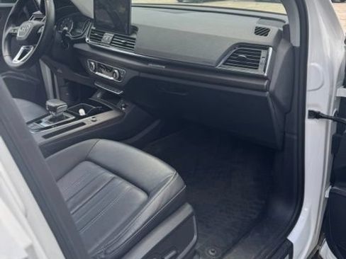 Used 2023 Audi Q5 2.0T Premium w/ Convenience Package AWD/4WD image 16