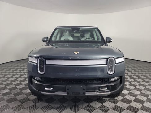 Used 2024 Rivian R1S Adventure AWD/4WD image 8