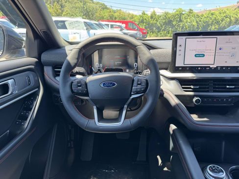New 2026 Ford Explorer ST-Line w/ ST-Line Street Pack AWD/4WD image 13