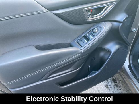 Used 2019 Subaru Forester Premium w/ All-Weather Package image 13