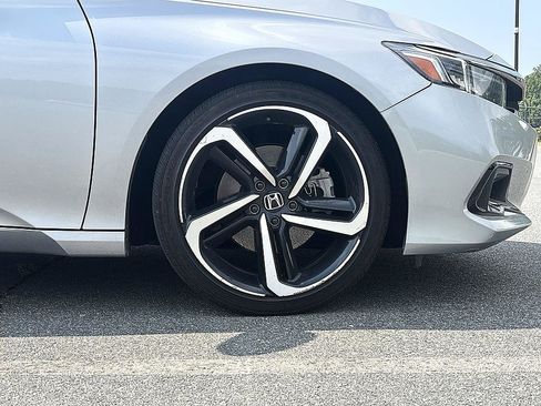 Used 2022 Honda Accord Sport Special Edition image 11