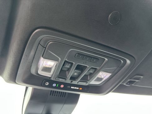 Used 2023 GMC Sierra 1500 AT4X image 21