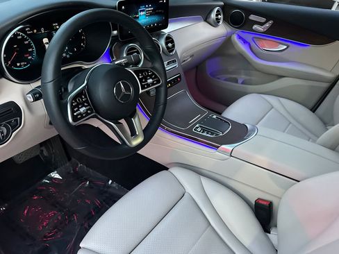 Certified 2022 Mercedes-Benz GLC 300 image 9