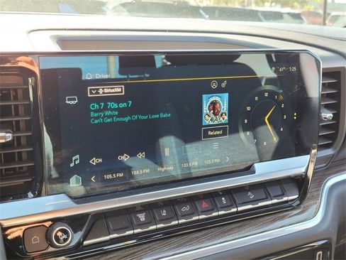 Used 2024 Chevrolet Silverado 2500 LT w/ Z71 Off-Road Package image 26