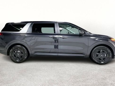 New 2026 Kia Carnival image 8