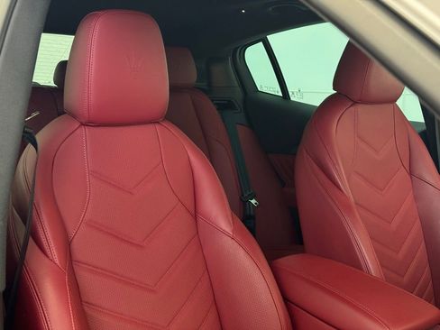 Used 2024 Maserati Grecale Trofeo image 63