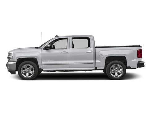 Used 2017 Chevrolet Silverado 1500 LTZ Z71 w/ Realtree Edition image 6