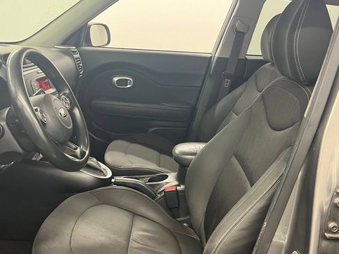 Used 2014 Kia Soul FWD image 8