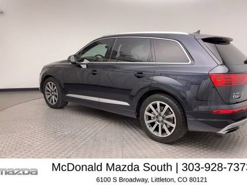 Used 2017 Audi Q7 3.0T Prestige AWD/4WD image 4