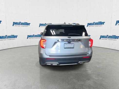 Used 2023 Ford Explorer XLT w/ Equipment Group 202A AWD/4WD image 9