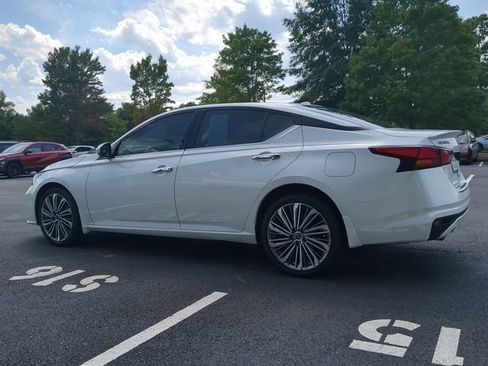 Used 2023 Nissan Altima 2.5 SL AWD/4WD image 6