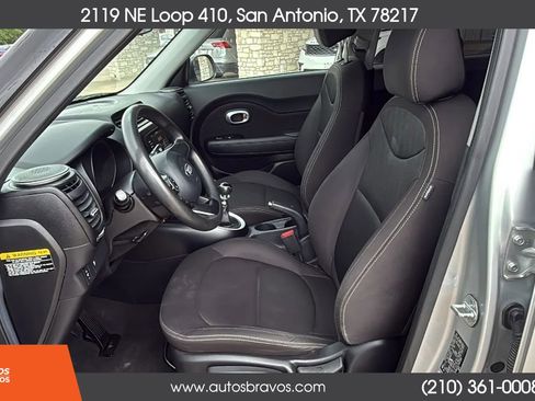 Used 2018 Kia Soul FWD image 10