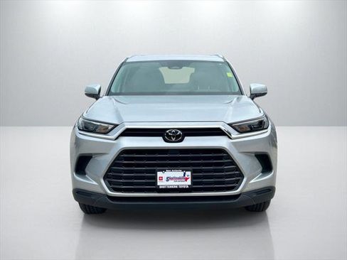 Certified 2025 Toyota Grand Highlander FWD image 2