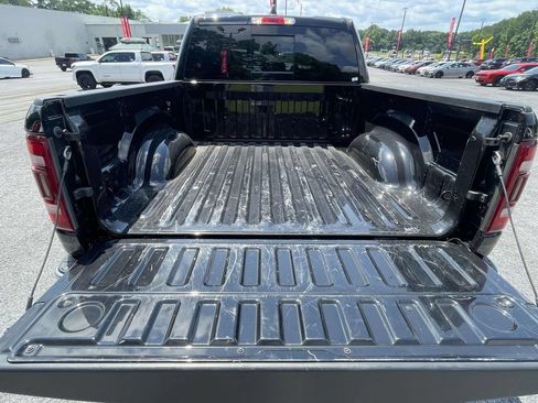 Used 2024 RAM 1500 Laramie AWD/4WD image 11