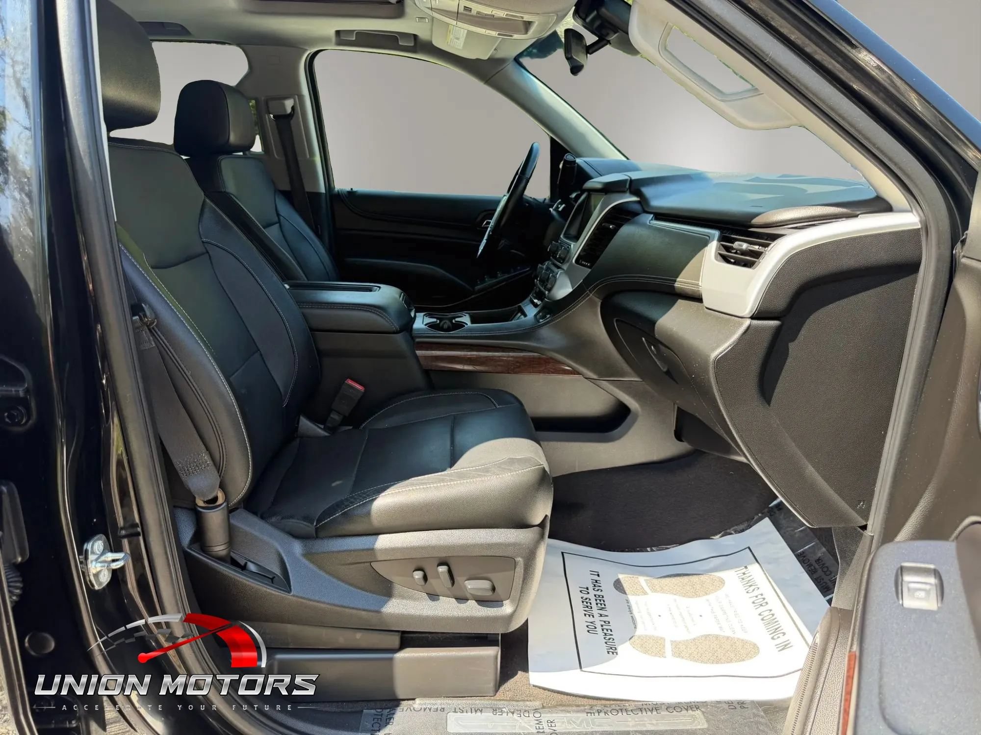 Used 2020 GMC Yukon XL SLT AWD/4WD image 18