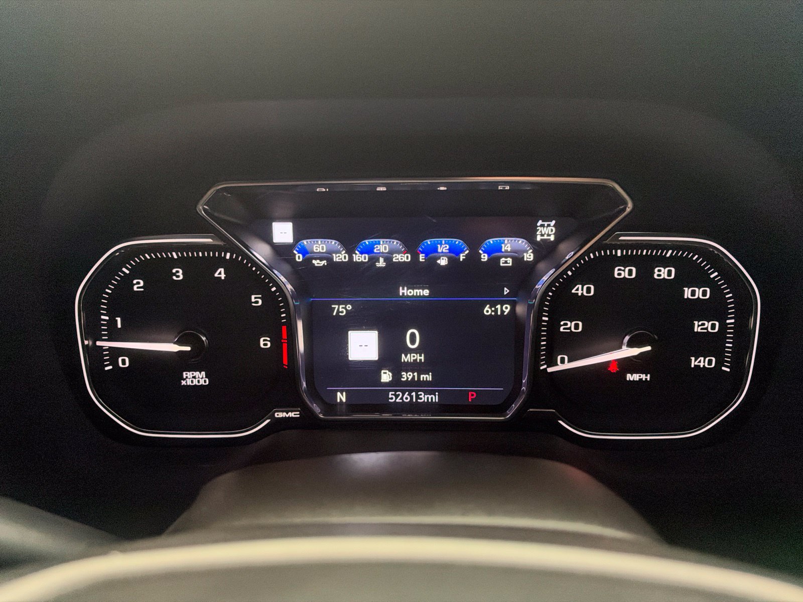 Used 2021 GMC Yukon XL AT4 w/ Rear Media and Nav Package AWD/4WD image 12