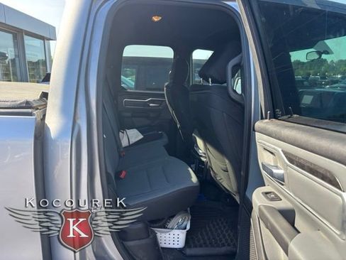 Used 2022 RAM 1500 Big Horn AWD/4WD image 11