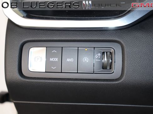 Certified 2025 GMC Acadia Denali w/ Super Cruise Package image 30