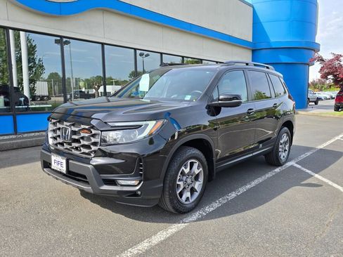 Certified 2022 Honda Passport TrailSport image 1