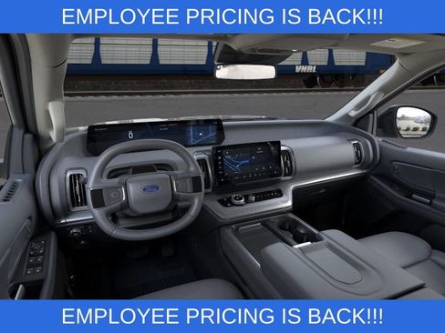 New 2026 Ford Expedition Max Active AWD/4WD image 30