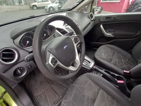 Used 2013 Ford Fiesta SE image 10