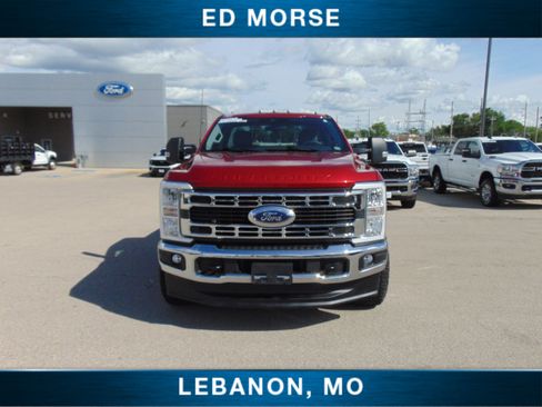 Used 2024 Ford F350 XLT AWD/4WD image 3