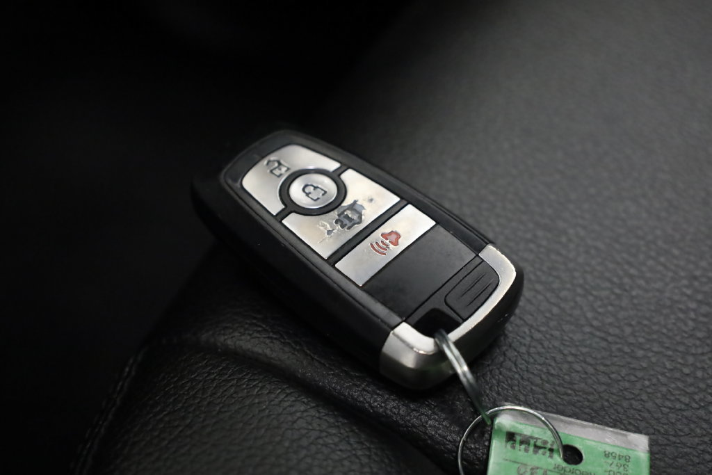 Used 2021 Ford Expedition XLT AWD/4WD image 31