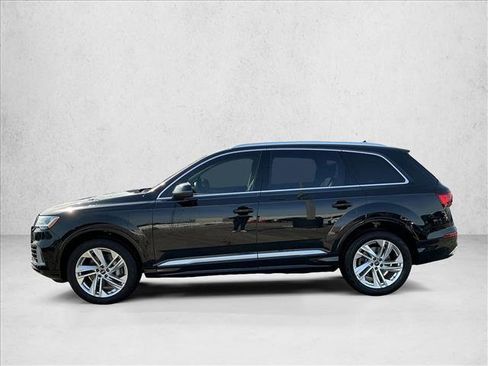 Used 2022 Audi Q7 Premium Plus image 8