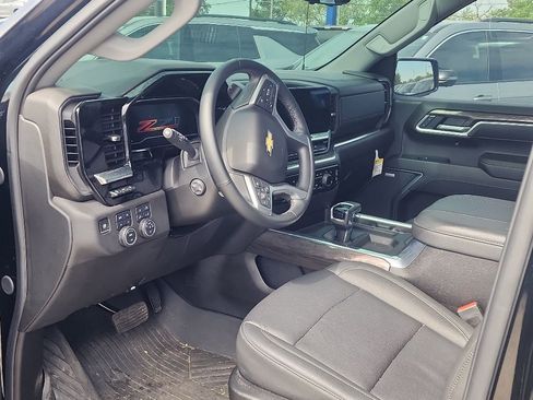 Used 2025 Chevrolet Silverado 1500 LTZ w/ Technology Package AWD/4WD image 4