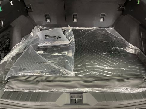 New 2026 Subaru Outback Limited image 13