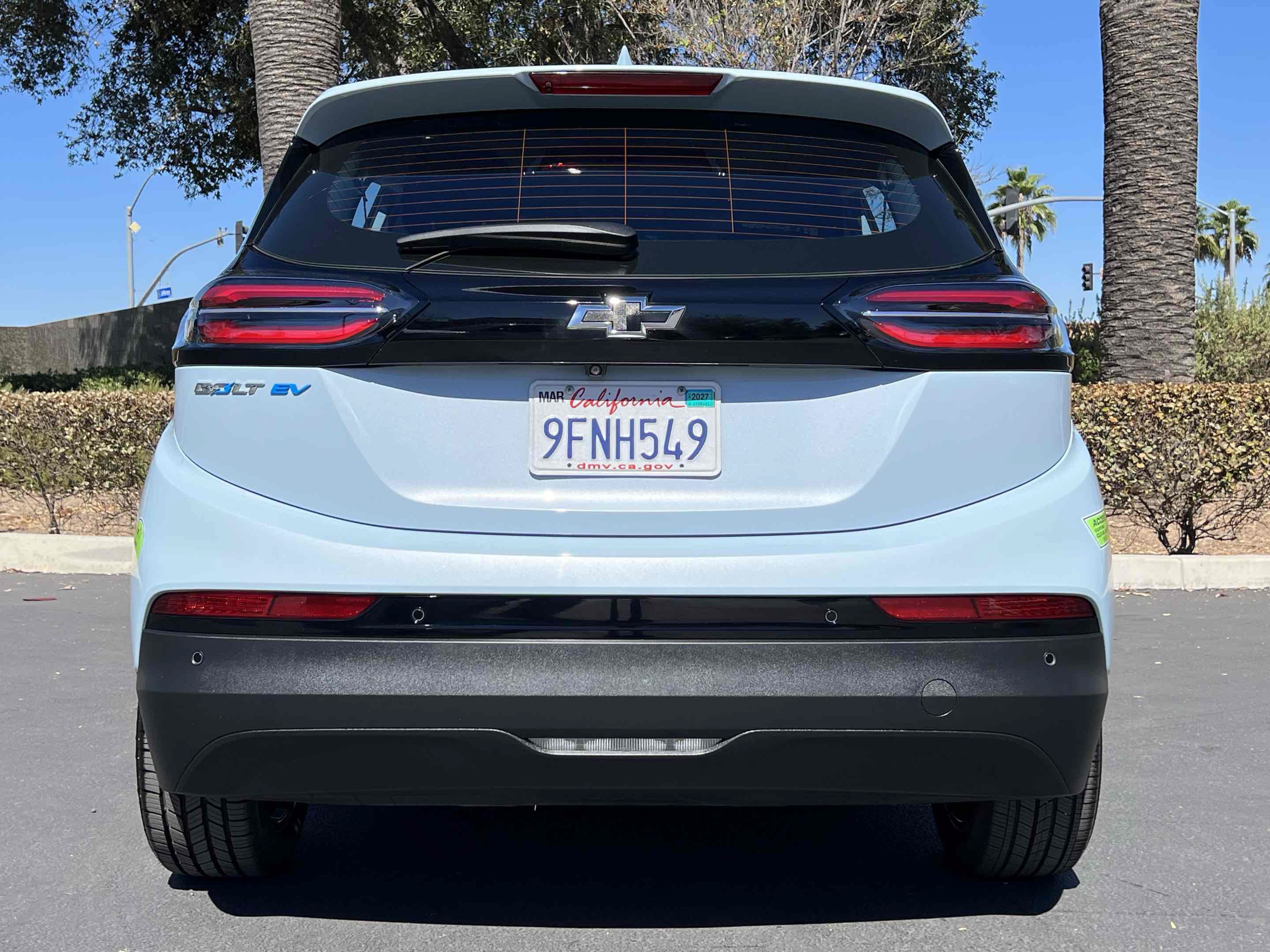 Used 2023 Chevrolet Bolt LT w/ Infotainment Package FWD image 43