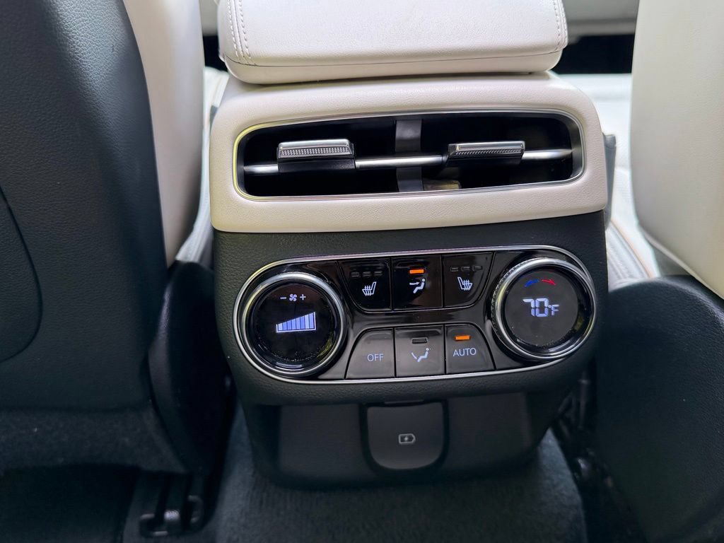 Used 2025 Genesis Electrified GV70 w/ Prestige Package AWD/4WD image 21