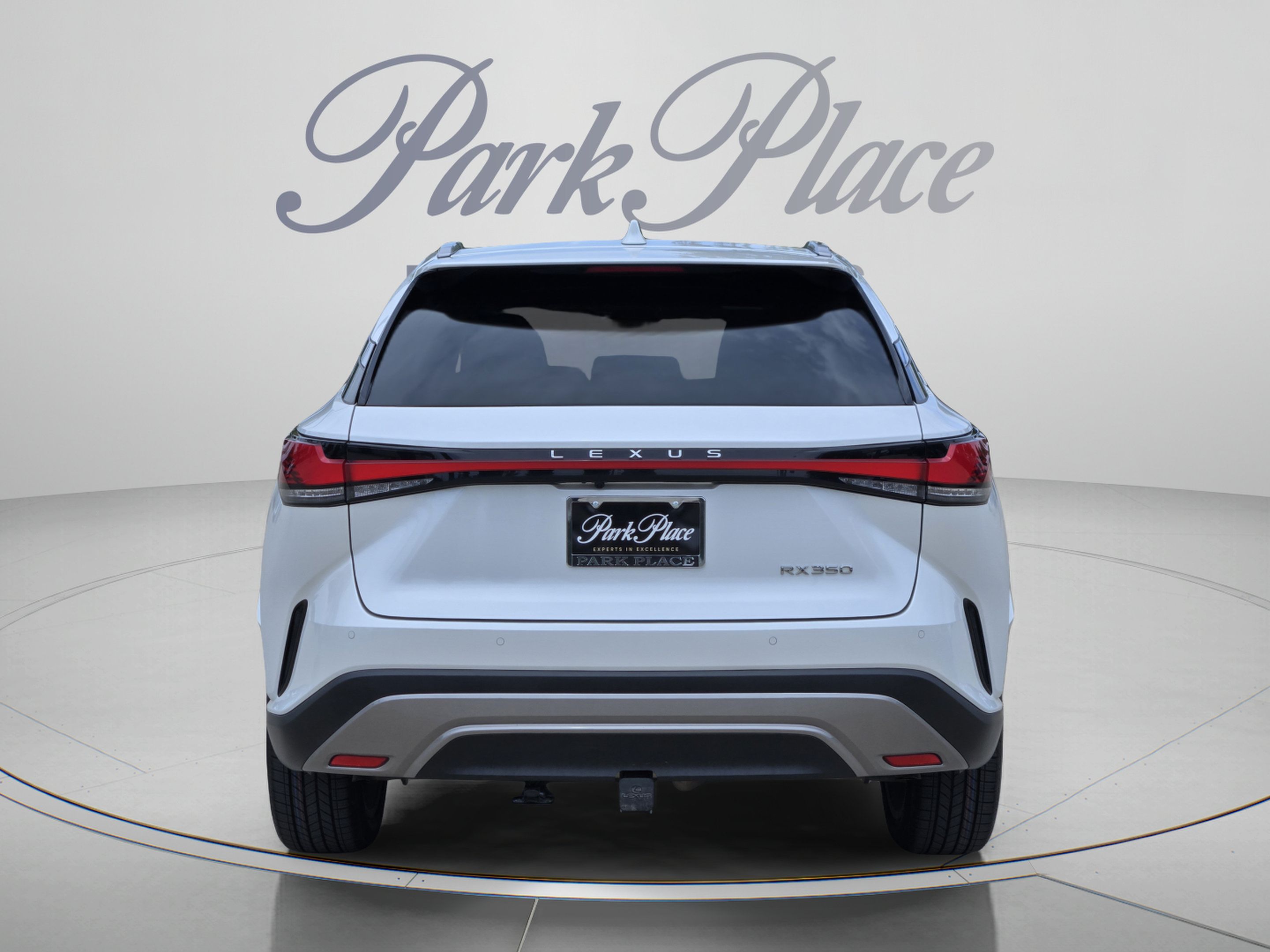 Used 2025 Lexus RX 350 FWD w/ Convenience Package image 4