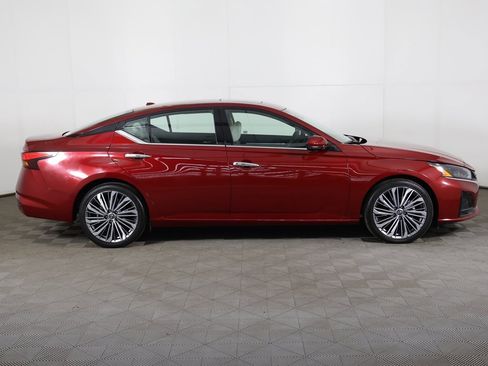 Used 2024 Nissan Altima 2.5 SL image 19