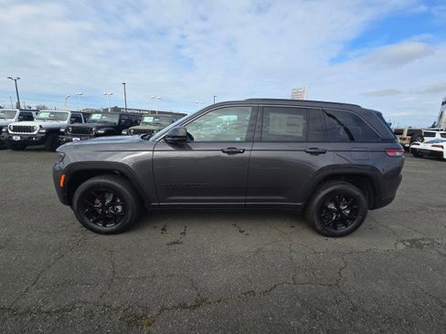 New 2026 Jeep Grand Cherokee Altitude AWD/4WD image 6