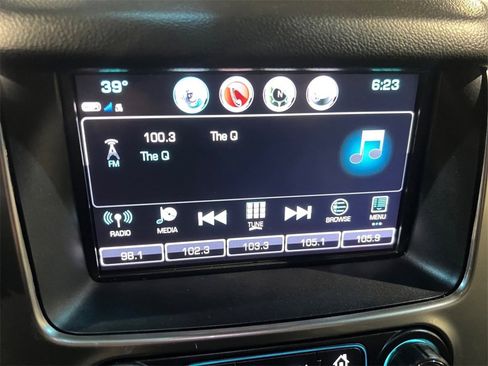 Used 2019 Chevrolet Suburban LT image 32