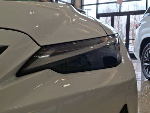 Used 2023 Lexus IS 350 F Sport image 11