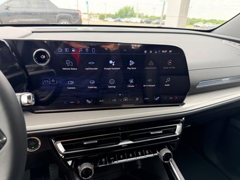 New 2026 Chevrolet Traverse LT FWD image 18