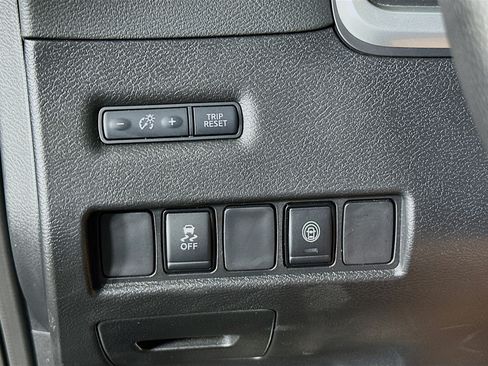 Used 2024 Nissan Murano SV w/ SV Midnight Edition Package FWD image 17
